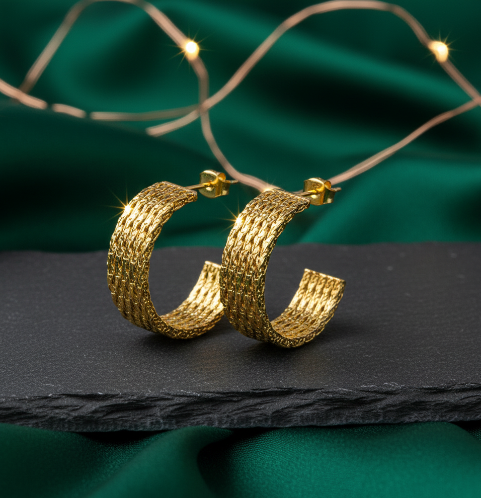 Chic Chunk Hoop Earrings - ILA1041