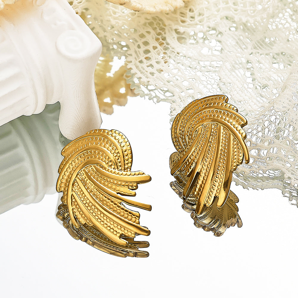 Twirl Studs Earrings - ILA1054