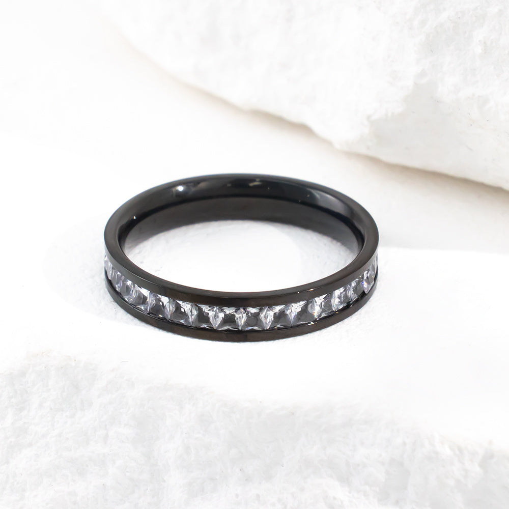 Cyrstal Black Ring - ILA1432