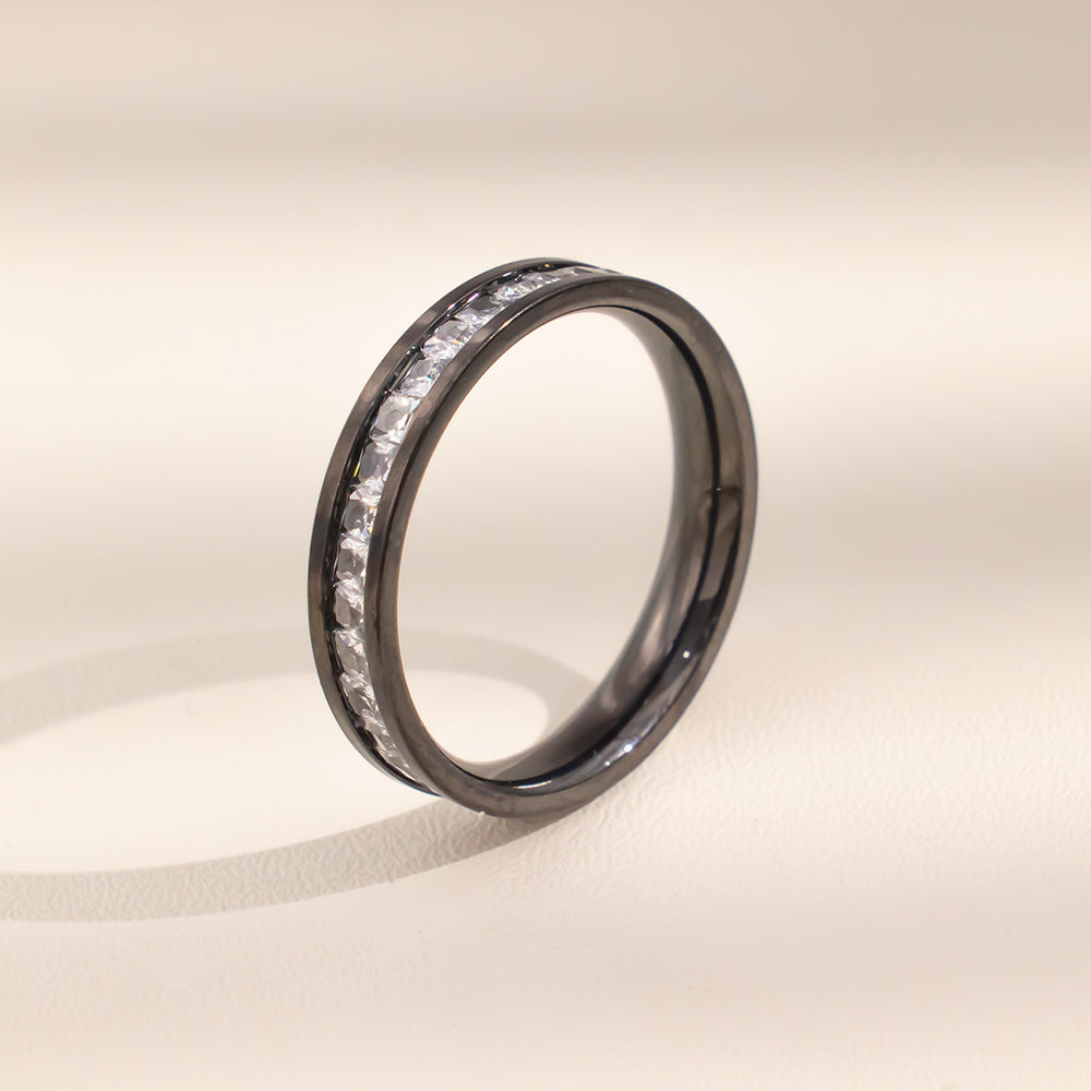 Cyrstal Black Ring - ILA1434