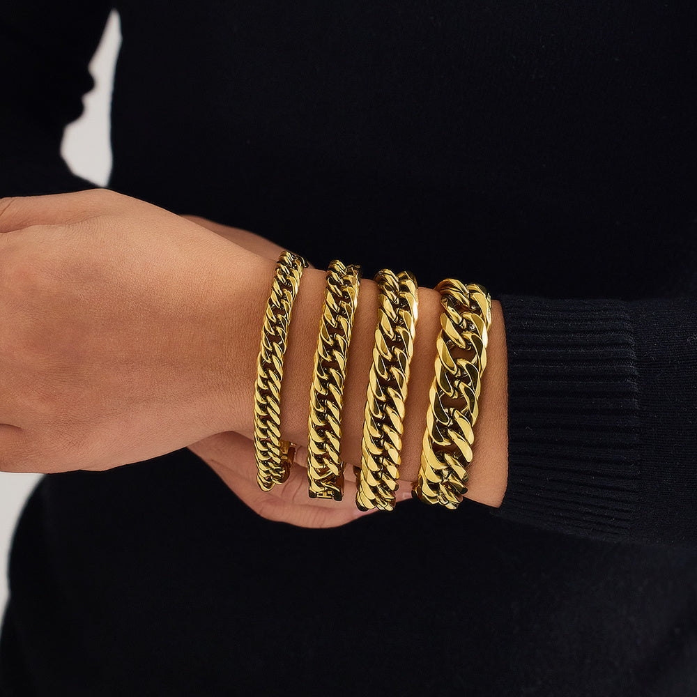 Golden Claw Barcelet - ILA753